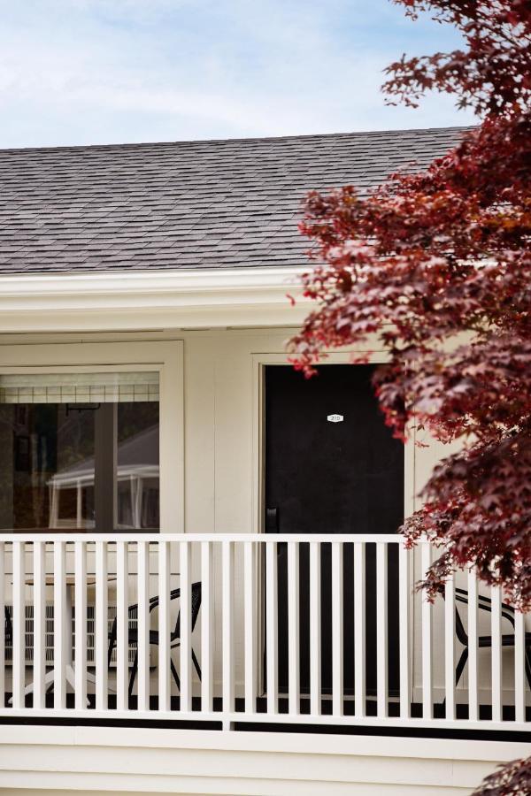 Parker Beach Lodge South Yarmouth Exterior foto